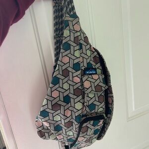 Kavu Geometric sling Bag - Multicolor